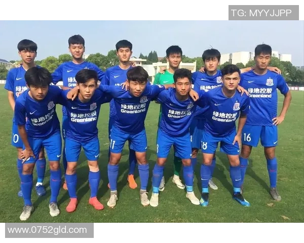 恒大主场胜苏宁，登顶中超积分榜，卡佩尼克独造七进球，毅腾5_1击败重庆斯威，力压上海申花排名第二